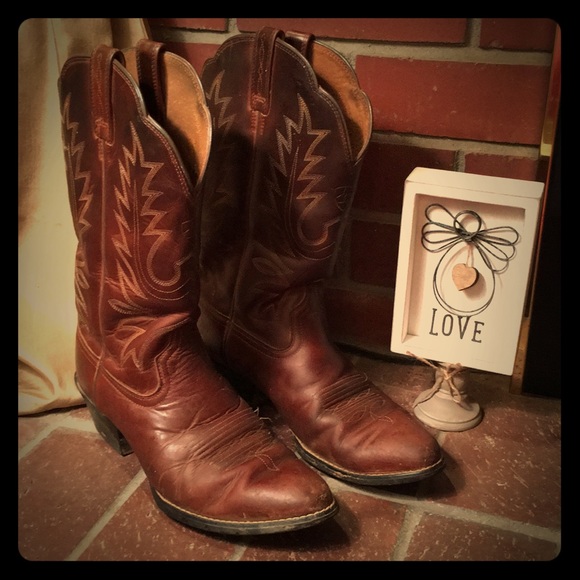 Ariat Shoes - Women’s 7C Ariat Heritage